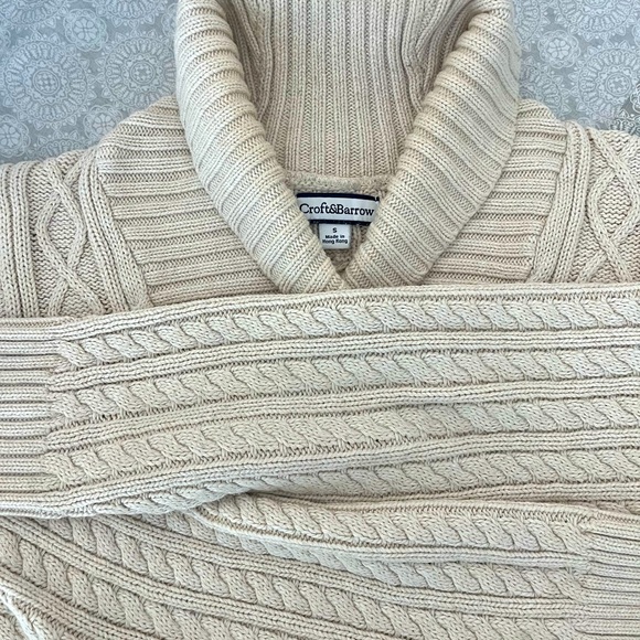 Croft & Barrow collared cable knit sweater. Cream. Size S. - Picture 11 of 11